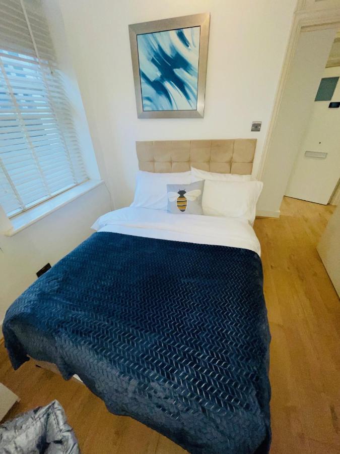 Amazing 2 Bedroom Apartment Londra Dış mekan fotoğraf