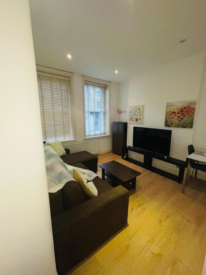 Amazing 2 Bedroom Apartment Londra Dış mekan fotoğraf